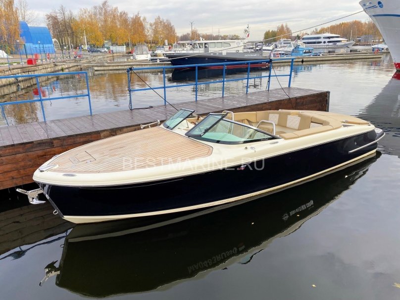 Катер Chris Craft модель Capri 25