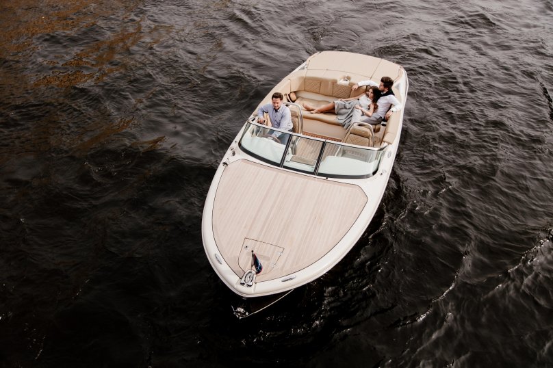 Ретро катер