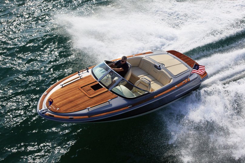 Моторная лодка Крис крафт