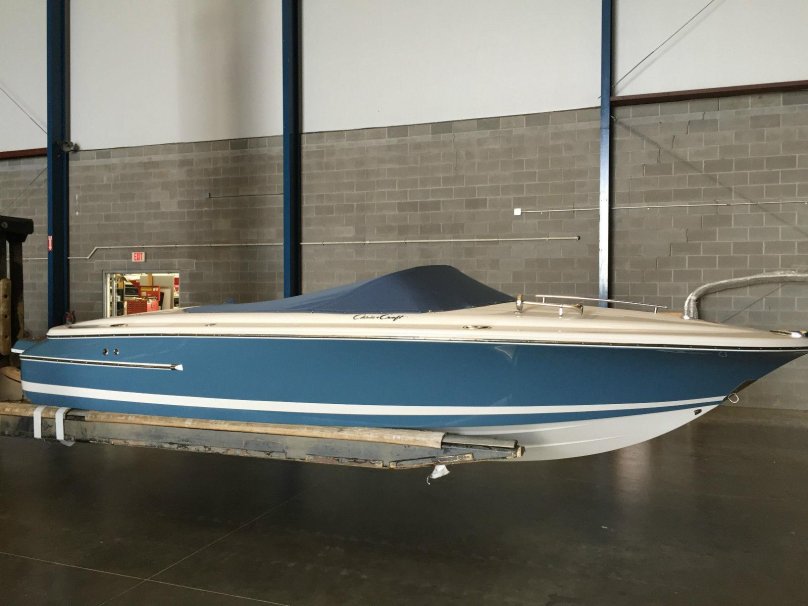 Крестлайнер катер