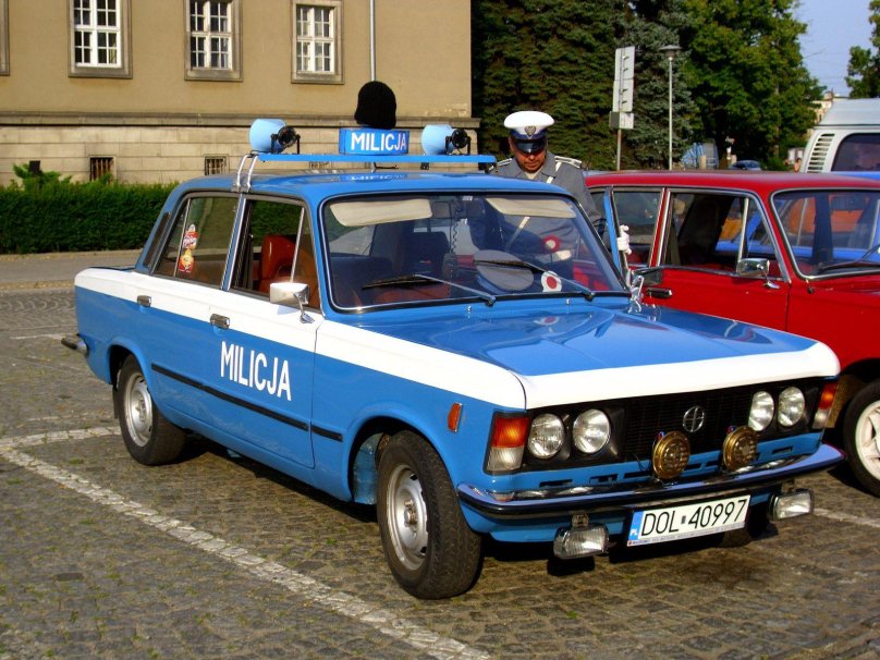 Polski-Fiat 131 Police car