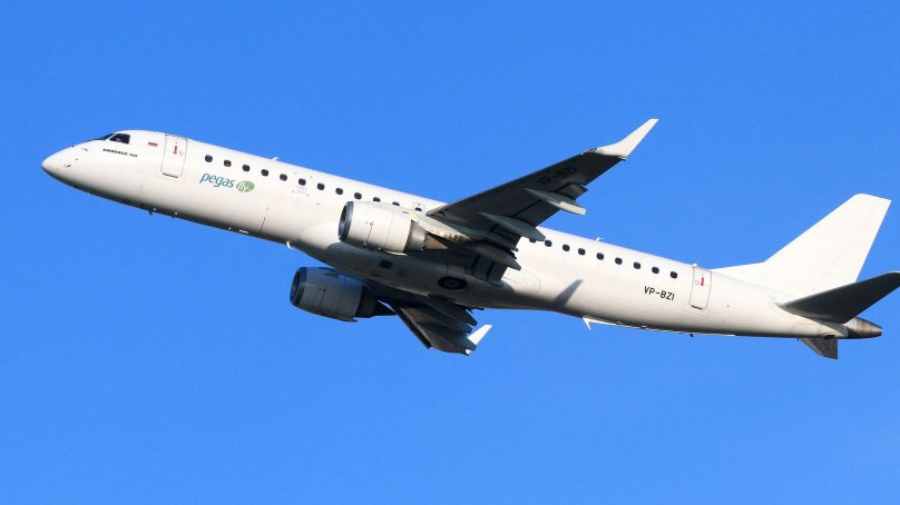 Икар Эмбраер 190