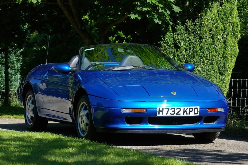 Лотус Элан 1989