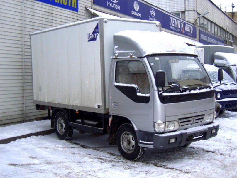 Донг Фенг грузовик 1030