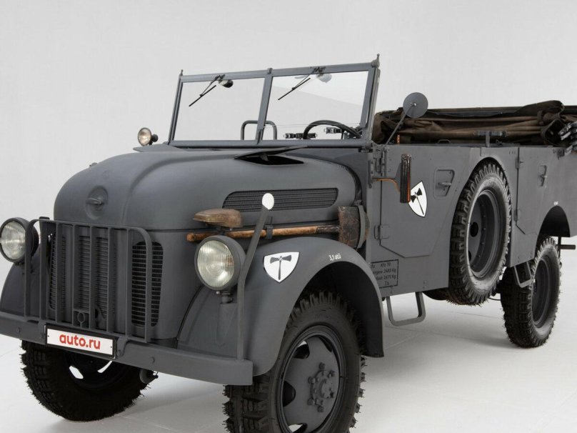 Автомобиль Штайер 1500