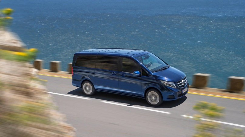 Мерседес Бенц v220