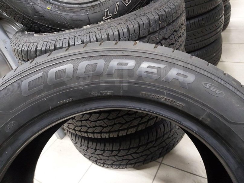 Cooper Evolution CTT 235/55 r18