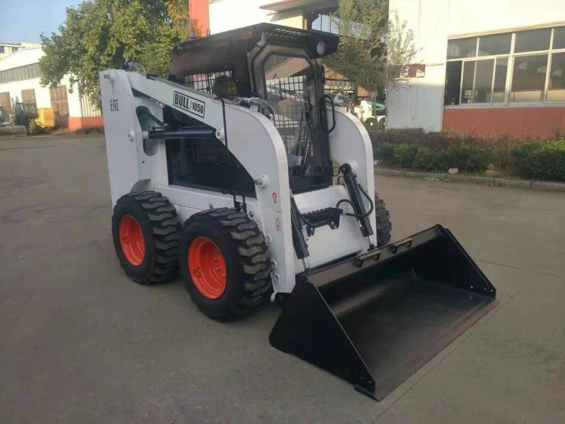 Мини-погрузчик bull sl700