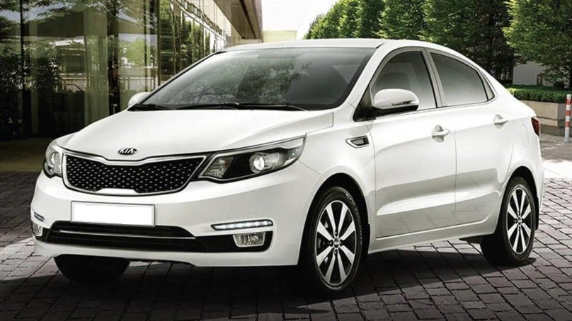 Киа Рио белый 2015