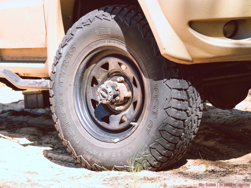 Nokian Tyres Outpost at 235/85 r16 УАЗ Патриот