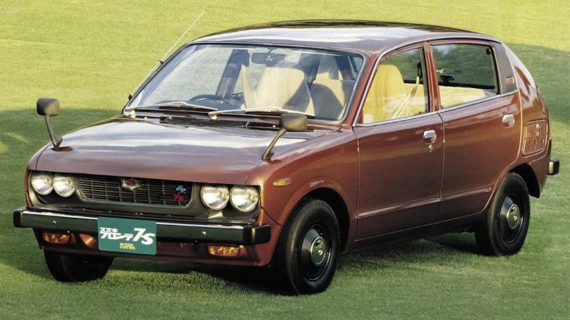 Suzuki fronte Coupe 1976
