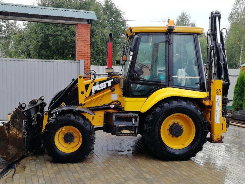 Экскаватор MST 542