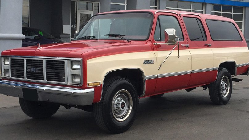 GMC Suburban 2500