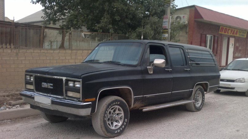 Chevrolet Suburban 1990