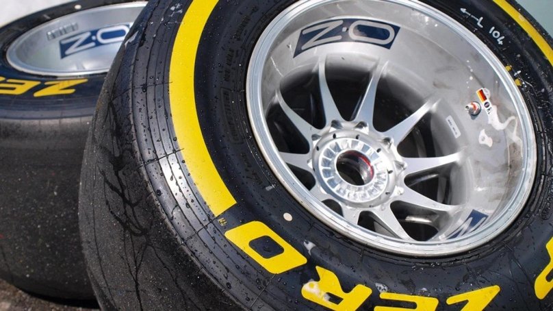 Слики резина формулы 1