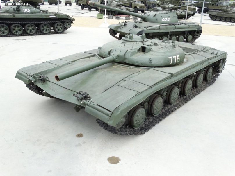 Советский танк объект 775
