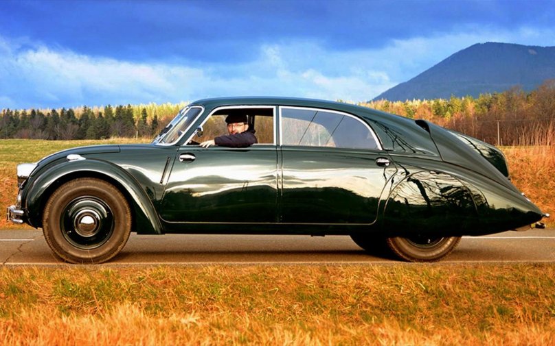 Автомобиль Татра 77