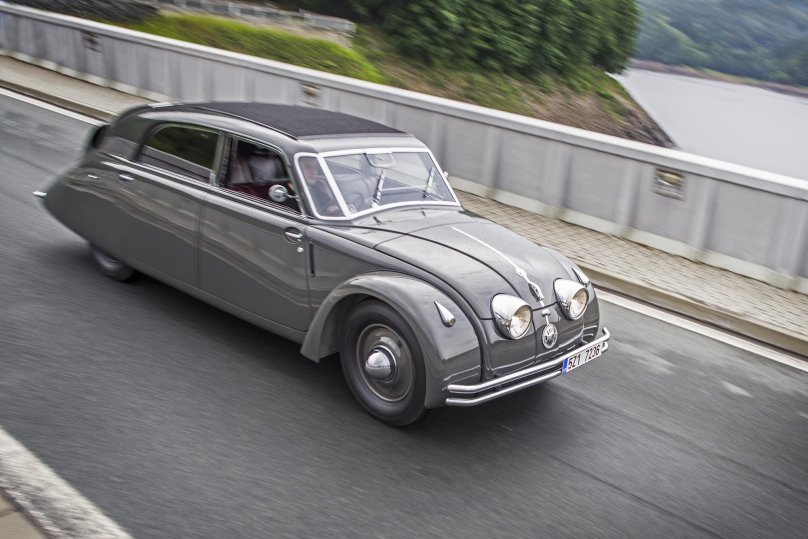 Автомобиль Татра 87