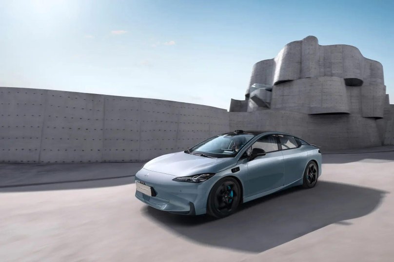 Электрокар GAC Aion Hyper SSR