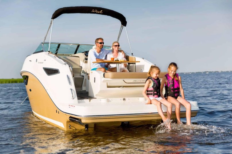Катер Sea ray 265 Sundancer