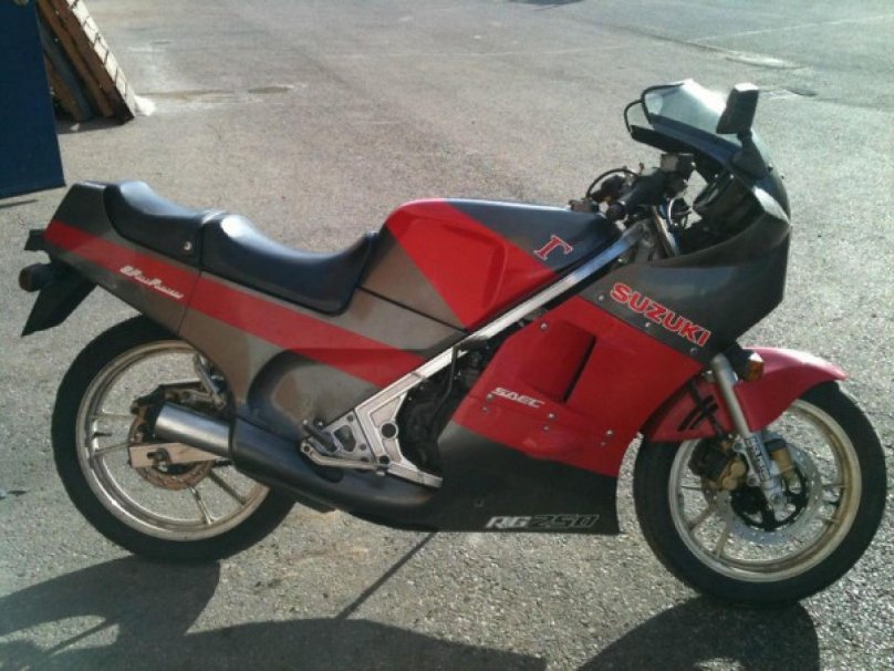 Сузуки RG 250