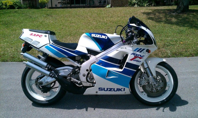Suzuki RGV 250 1989