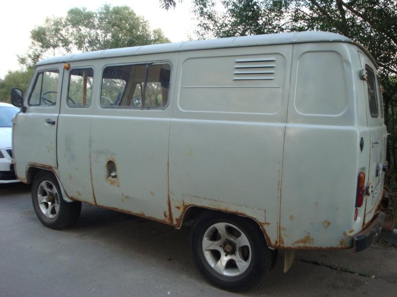 УАЗ 39099 грузовой фургон