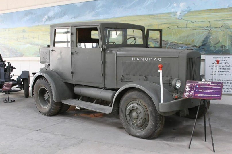 Тягач Hanomag ss100