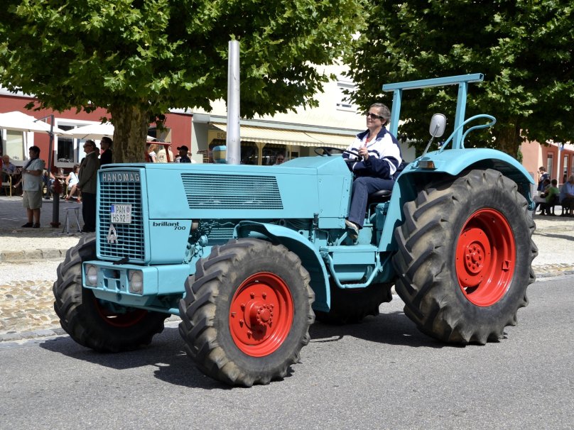 Модель трактора Hanomag brillant 601.