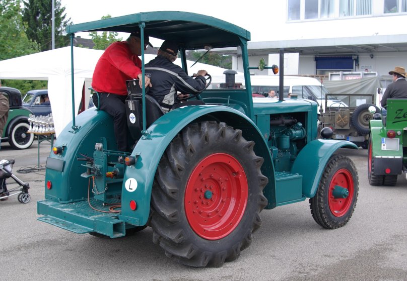 Hanomag r 40