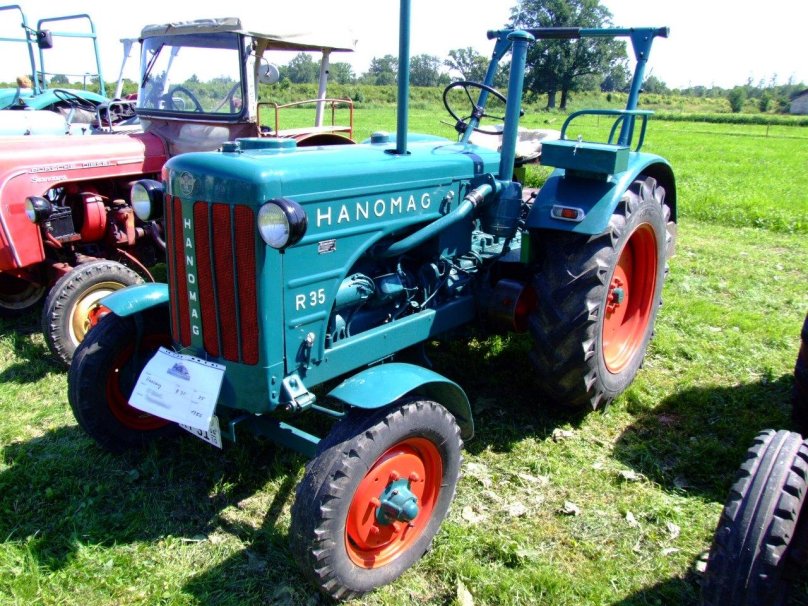 Hanomag трактор