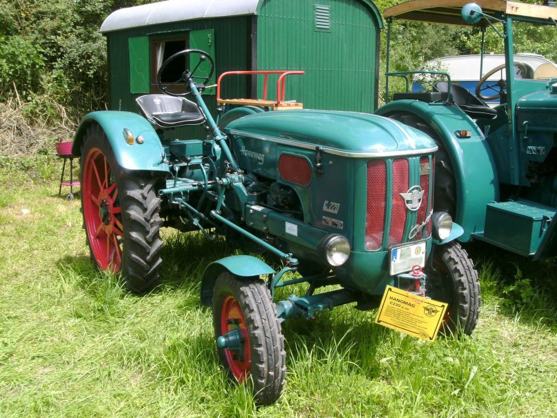 Hanomag r460