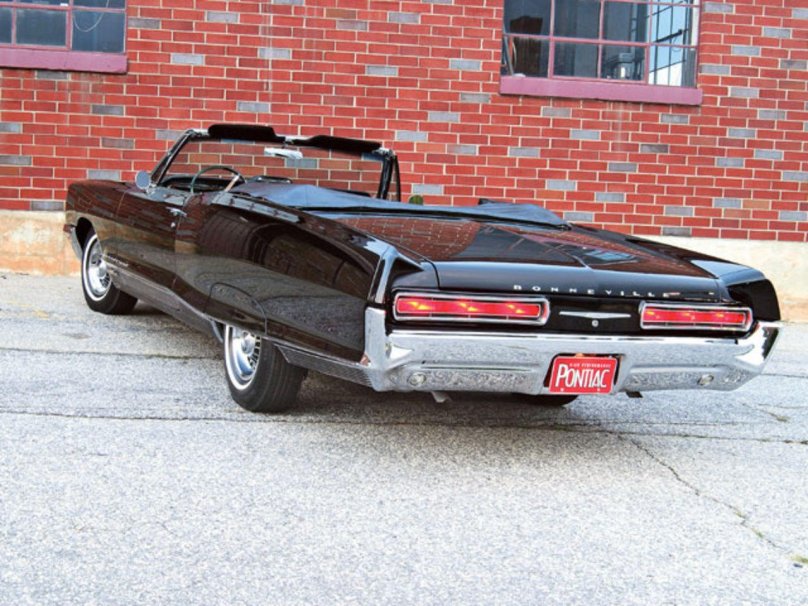 Понтиак Бонневиль
