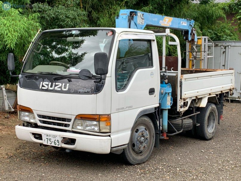 Isuzu Elf 100