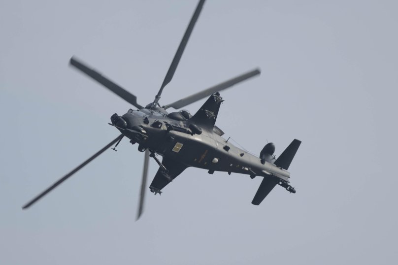 Китайский вертолет з10