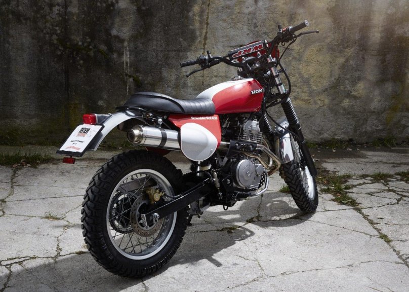 Honda SLR 650 Scrambler