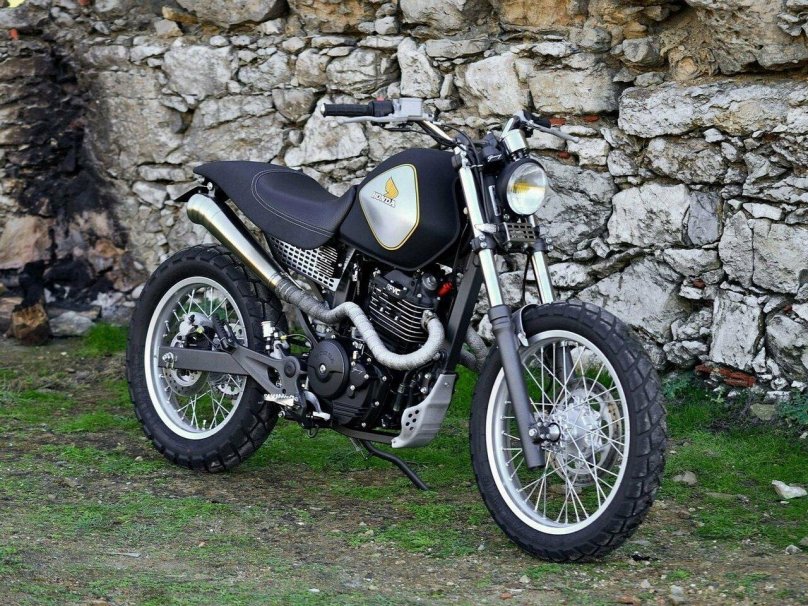 Honda SLR 650 Scrambler