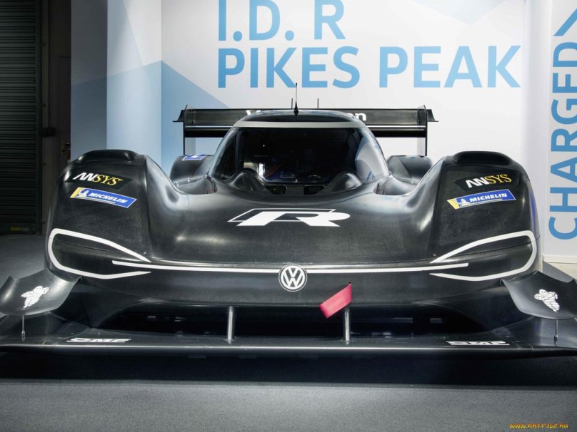 Гоночный Volkswagen ID R Pikes