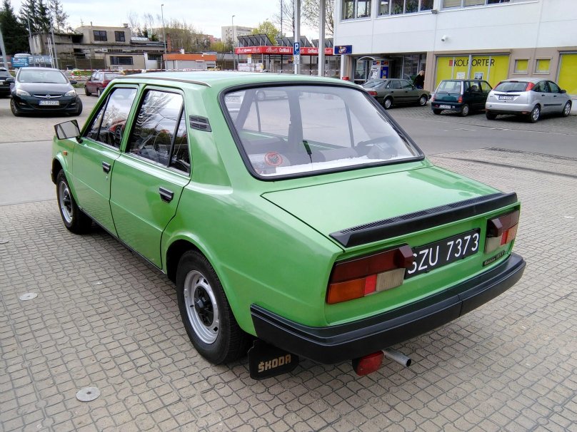 Шкода 105