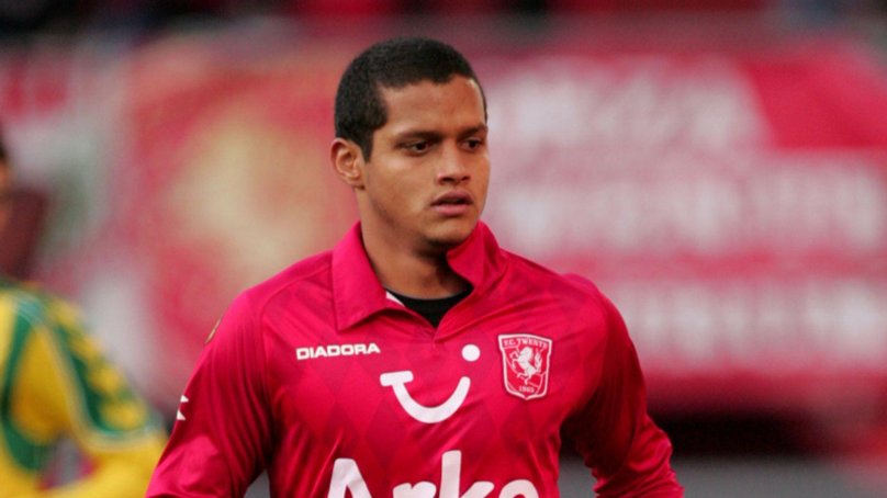 Роберто Росалес