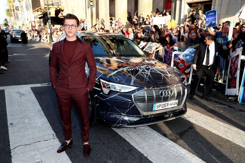 Том Холланд Ауди