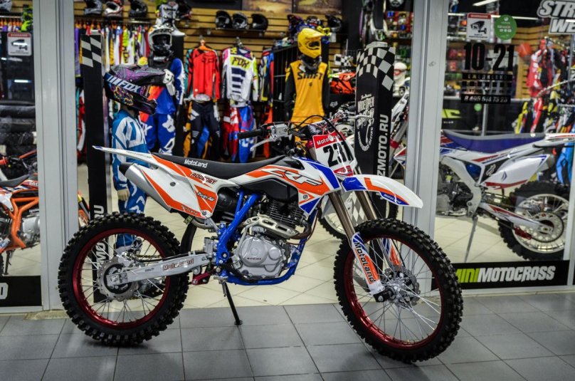 Мотоцикл кросс Motoland crf250
