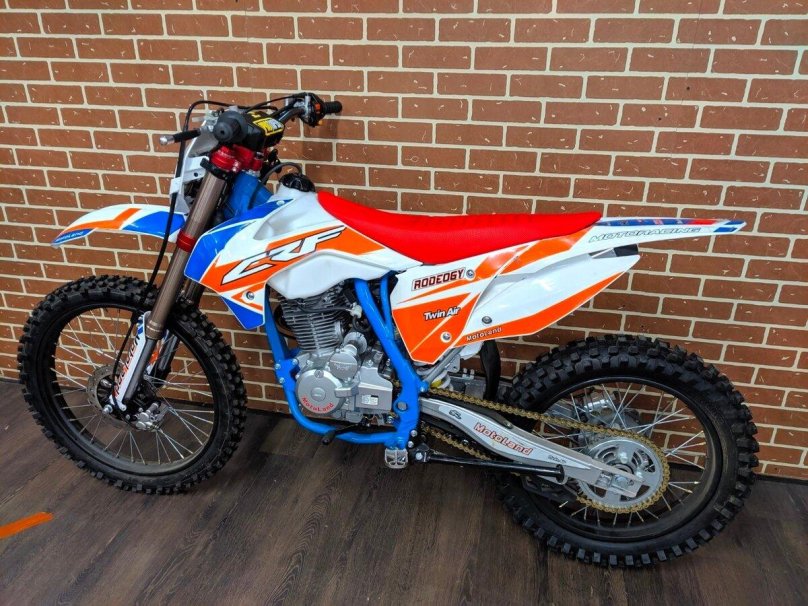 Мотолэнд ЦРФ 250