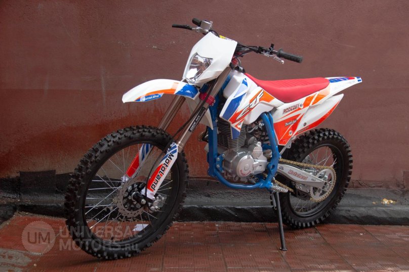 Мотолэнд ЦРФ 250