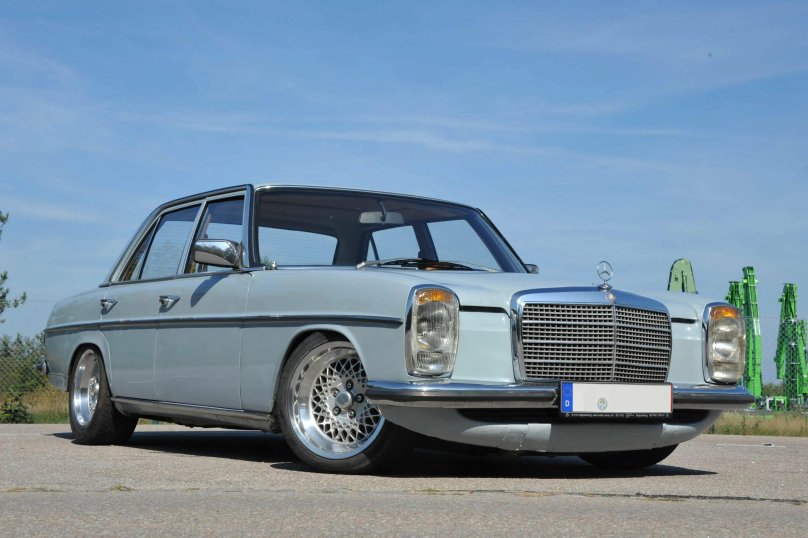 Mercedes-Benz w114/w115