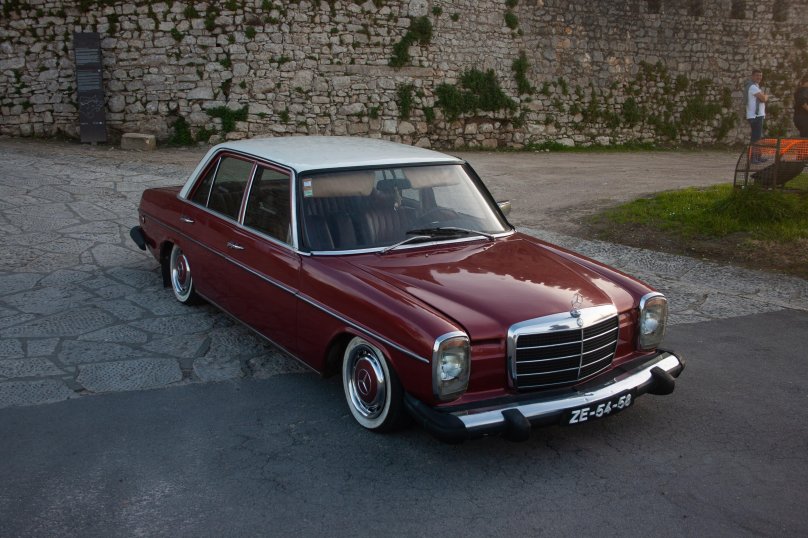 Mercedes w115