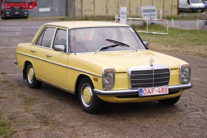 Mercedes Benz 220d