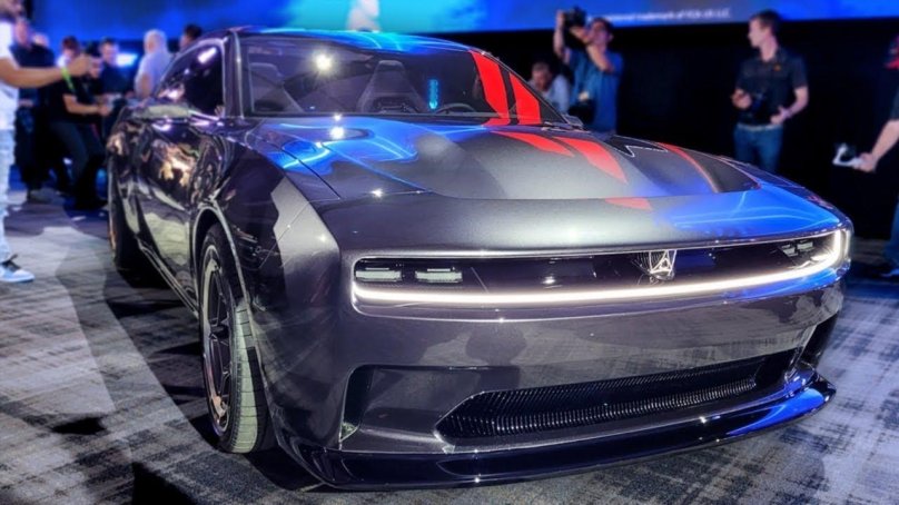 Додж Челленджер 2023