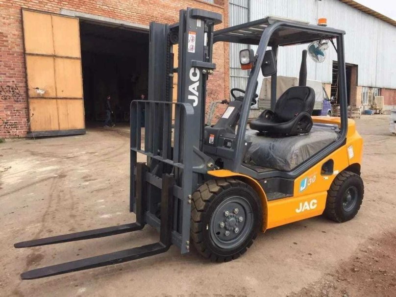 Дизельный погрузчик JAC CPCD 30