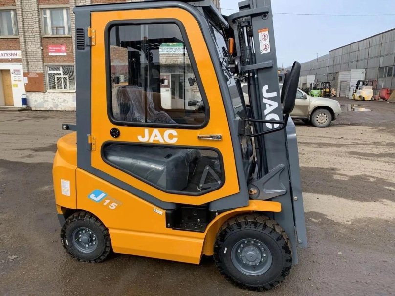 JAC 30